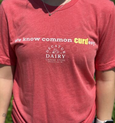 Red common curdesy tshirt