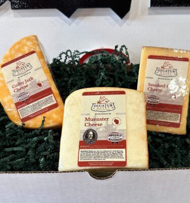 cojack, muenster and smoked gouda in a gift box